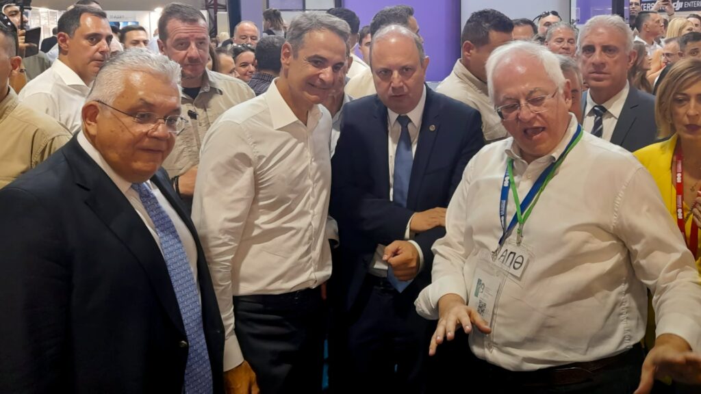 Πιλοτική εισαγωγή της Τεχνητής Νοημοσύνης στο ΑΠΘ ανακοίνωσε ο Πρωθυπουργός