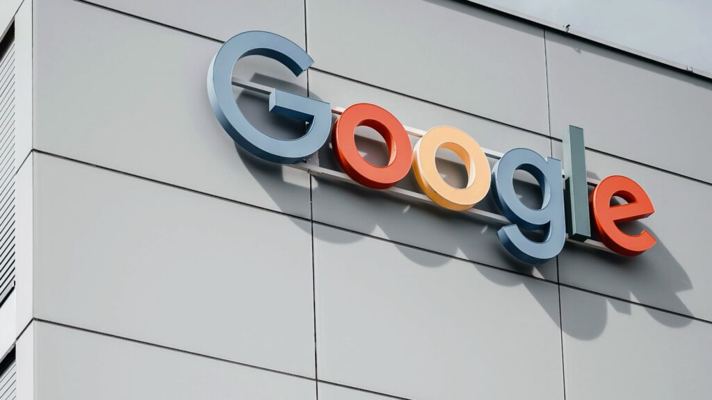 Η Google συντάσσεται με την Apple σε μια συντονισμένη αμφισβήτηση του DMA
