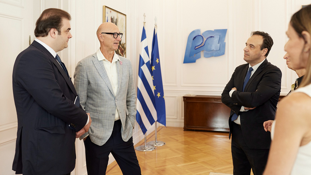 Συνάντηση του Κυριάκου Μητσοτάκη με τον CEO του Ομίλου Telekom Tim Hottges