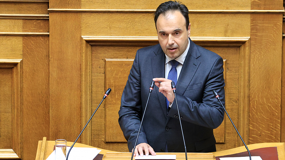 Υπερψηφίστηκε από την Ολομέλεια της Βουλής το νομοσχέδιο για την προστασία των ανηλίκων στα μέσα κοινωνικής δικτύωσης